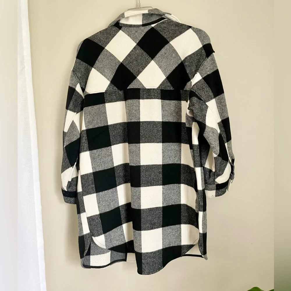 Oversized Shacket - Picture 5 of 5